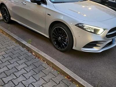 Gebraucht Mercedes A250 160 PS (117 kW) 2021 Grau Limousine