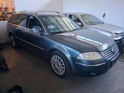 Second-hand VW Passat 163 CP (119 kW) 2004 Gri Break