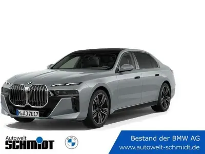 Gebraucht BMW 740 Comfort Edition 299 PS (219 kW) 2025 Grau Limousine