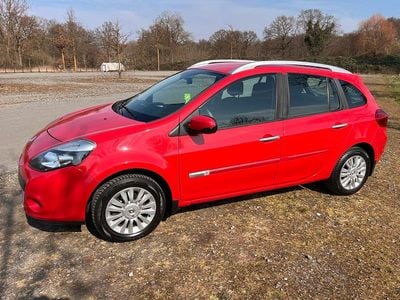 Gebraucht Renault Clio III 90 PS (66 kW) 2009 Rot Kombi
