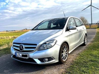Mercedes B200