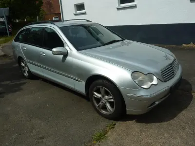 Second-hand Mercedes C200 163 CP (119 kW) 2002 Argintiu Break