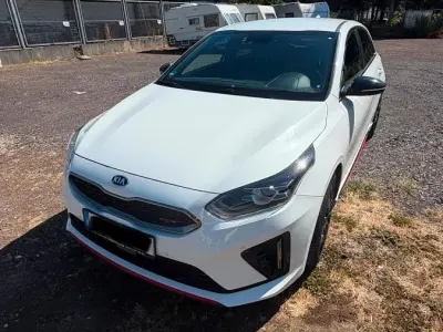 Gebraucht Kia Ceed GT GT 204 PS (150 kW) 2019 Weiß Kleinwagen