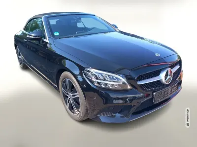 Gebraucht Mercedes C220 194 PS (142 kW) 2021 Schwarz Cabrio