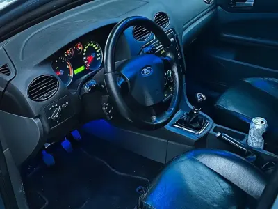 Gebraucht Ford Focus Ghia 136 PS (100 kW) 2006 Blau Kombi