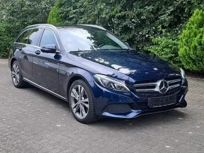 Gebraucht Mercedes C300 203 PS (149 kW) 2016 Blau Kombi