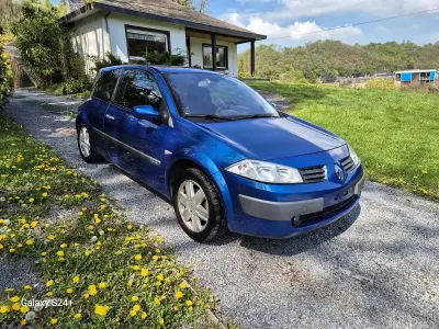 Gebraucht Renault Mégane 98 PS (72 kW) 2005 Blau