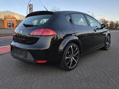 Usata Seat Leon 102 CV (75 kW) 2006 Nero Utilitaria