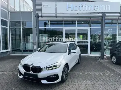 Gebraucht BMW 116 Sport Line 116 PS (85 kW) 2021 Weiß Kleinwagen
