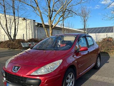 Rot Gebraucht 2007 Peugeot 307 Limousine | 3.200 €