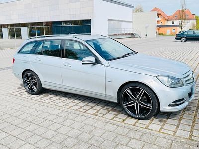 Usata Mercedes C250 200 CV (147 kW) 2012 Argento Station wagon