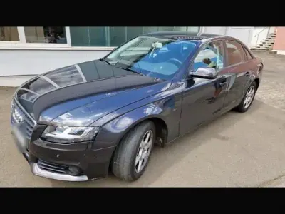 Gebraucht Audi A4 120 PS (88 kW) 2011 Grau Limousine