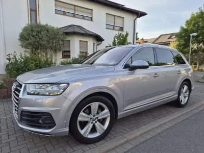 Używany Audi Q7 S-Line 272 KM (200 kW) 2015 Srebrny SUV