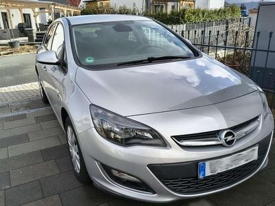 Gebraucht Opel Astra Sport 140 PS (102 kW) 2013 Silber Limousine