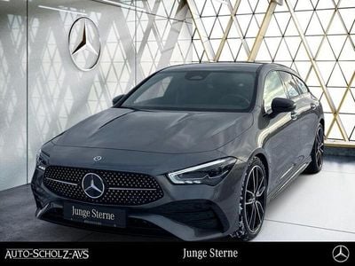 Gebraucht Mercedes CLA200 Shooting Brake AMG 163 PS (119 kW) 2025 Metalliclack mountaingrau Kombi