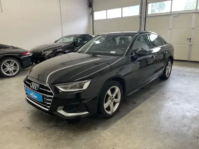 Gebraucht Audi A4 Advanced 136 PS (100 kW) 2022 Schwarz Limousine