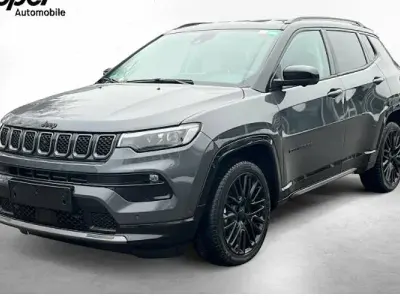 Begagnad Jeep Compass 130 HK (95 kW) 2023 Grå SUV