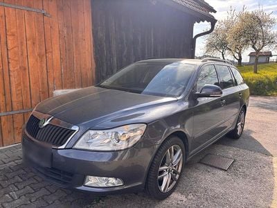 Usata Skoda Octavia 160 CV (117 kW) 2012 Grigio Station wagon