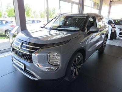 Gebraucht Mitsubishi Outlander P-HEV Edition 306 PS (225 kW) 2025 U35 mondsteingrau SUV