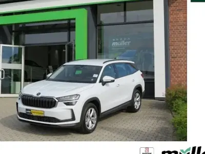 Gebraucht Skoda Kodiaq Selection 150 PS (110 kW) 2025 Weiß (moonweiss perleffekt) SUV