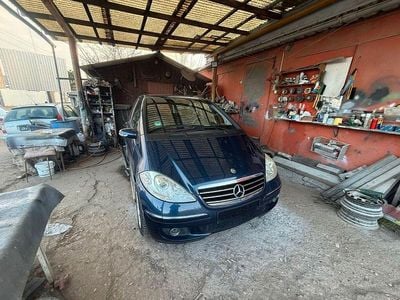 Gebraucht Mercedes A170 Avantgarde 116 PS (85 kW) 2005 Blau Limousine