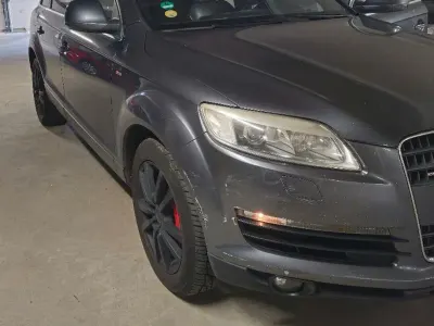 Używany Audi Q7 Sport 239 KM (175 kW) 2006 Szary SUV