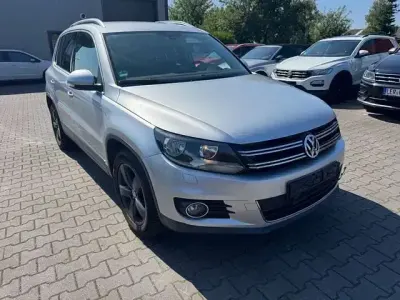 Gebraucht VW Tiguan Sportline 122 PS (89 kW) 2015 Silber SUV