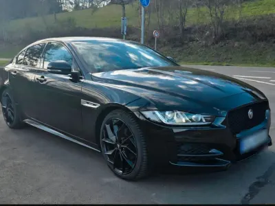 Gebraucht Jaguar XE R-Sport 179 PS (131 kW) 2017 Schwarz Limousine