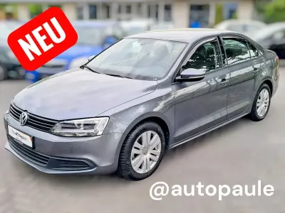 Używany VW Jetta 105 KM (77 kW) 2013 Szary Sedan/Limuzyna