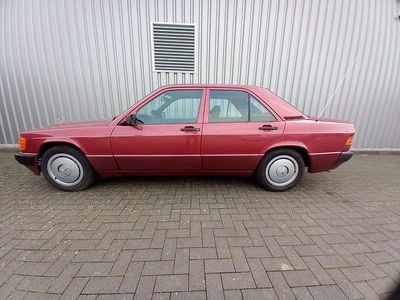 Usata Mercedes 190 109 CV (80 kW) 1992 Rosso Berlina