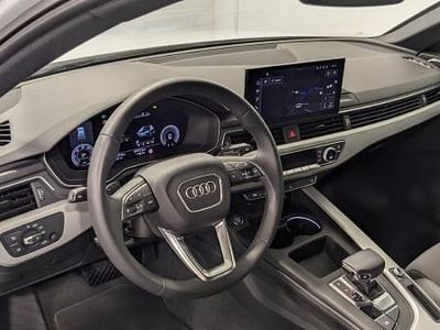 Metallic Gebraucht 2024 Audi A4 S-Line Kombi | 37.720 € (Fairer Preis)