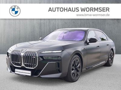 BMW M760e