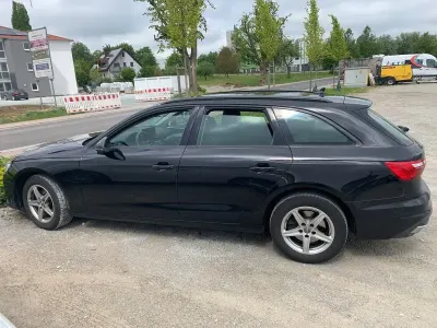 Używany Audi A4 122 KM (89 kW) 2020 Czarny Kombi