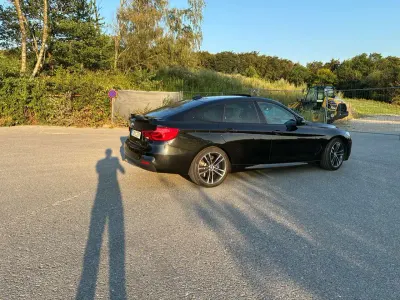 Gebraucht BMW 330 M Sport 258 PS (189 kW) 2016 Schwarz Limousine