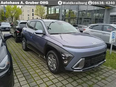 Second-hand Hyundai Kona Trend 120 CP (88 kW) 2024 Albastru SUV