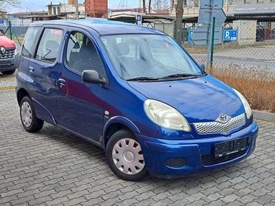 Gebraucht Toyota Yaris Verso 86 PS (63 kW) 1999 Blau Van / Kleinbus
