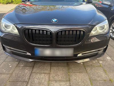 Used BMW 730 Performance 258 HP (189 kW) 2013 Grey Sedan