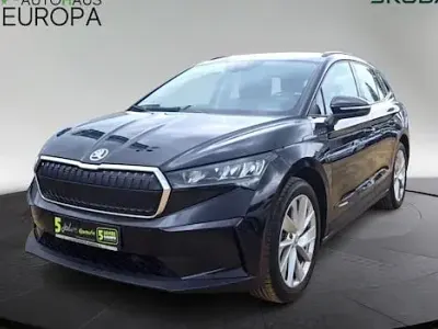 Gebraucht Skoda Enyaq iV Loft 132 kW (180 PS) 2023 Schwarz magic perleffekt SUV