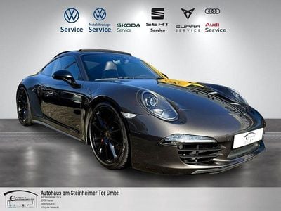 Porsche 911 Carrera 4