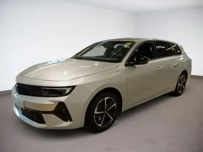 Gebraucht Opel Astra 131 PS (96 kW) 2024 Kristall silber metallic Kleinwagen