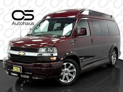 Rot Gebraucht 2017 Chevrolet Express Van / Kleinbus | 64.950 €