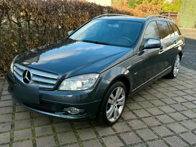 Gebraucht Mercedes 320 185 PS (136 kW) 2009 Blau Kombi