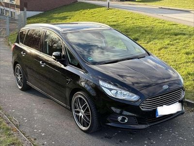 Gebraucht Ford S-MAX Business Edition 150 PS (110 kW) 2018 Schwarz Van / Kleinbus