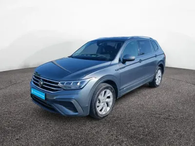 Gebraucht VW Tiguan Allspace Life 150 PS (110 kW) 2022 Grau SUV