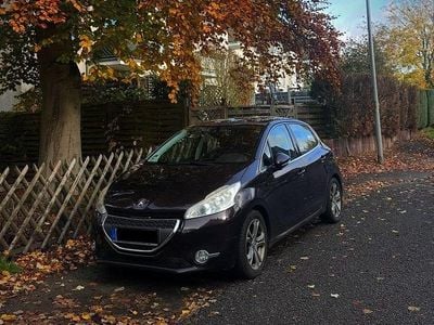 Gebraucht Peugeot 208 120 PS (88 kW) 2014 Braun Kleinwagen
