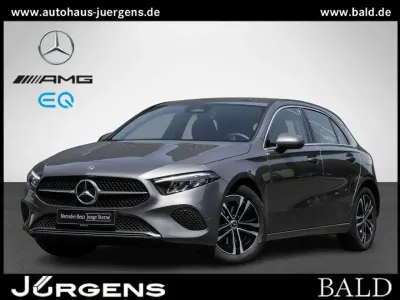 Gebraucht Mercedes A200 Progressive 163 PS (119 kW) 2025 Grau metalliclack mountaingra Limousine
