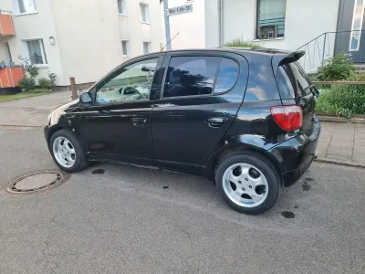 Gebraucht Toyota Yaris Sol 68 PS (50 kW) 2001 Schwarz Kleinwagen