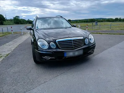Gebraucht Mercedes E200 Avantgarde 184 PS (135 kW) 2006 Schwarz Kombi