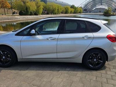 BMW 218