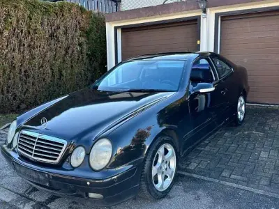 Gebraucht Mercedes CLK320 Avantgarde 218 PS (160 kW) 2000 Schwarz Coupé